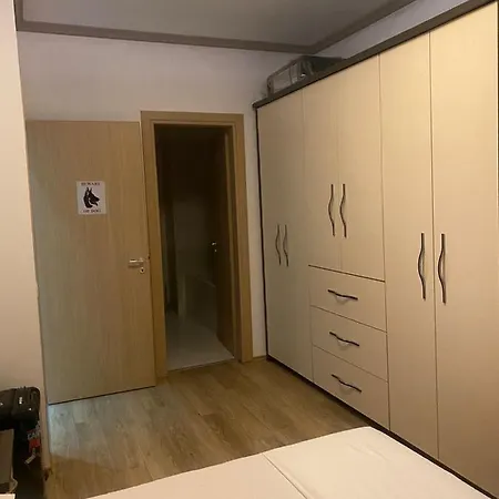 Apartment Emma & Ella Tirana
