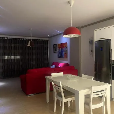 Emma & Ella Apartment